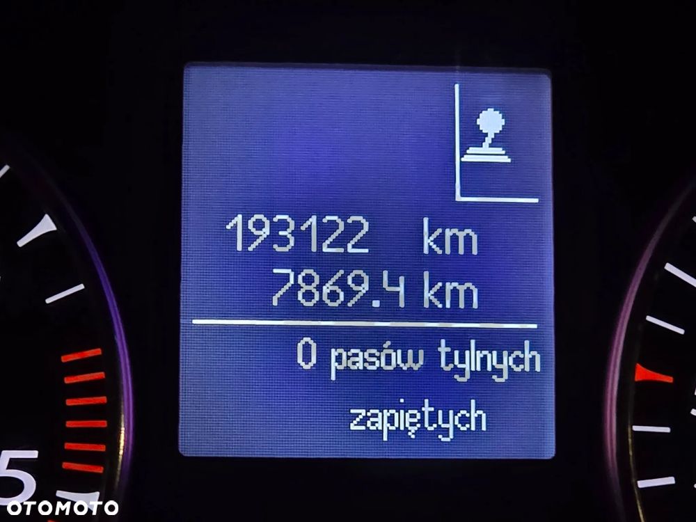 Renault Laguna 2.0 dCi Monaco GP2 - 3