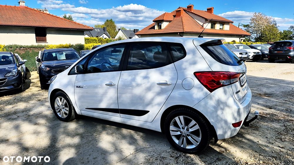 Hyundai ix20 1.4 Premium blue - 21
