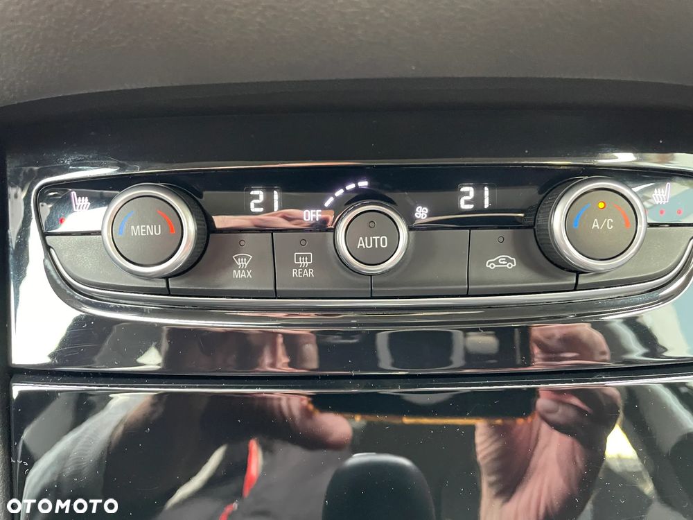 Opel Grandland X 1.2 Start/Stop Automatik Business Edition - 34