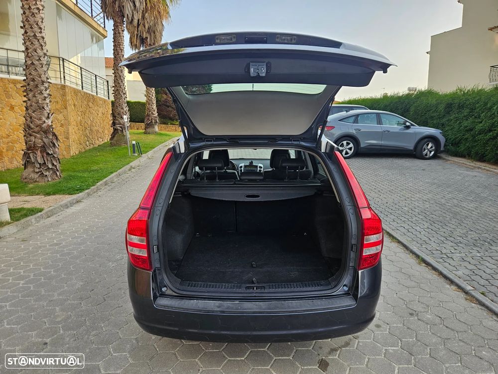 Kia Ceed SW 1.6 CRDi TX ISG - 13