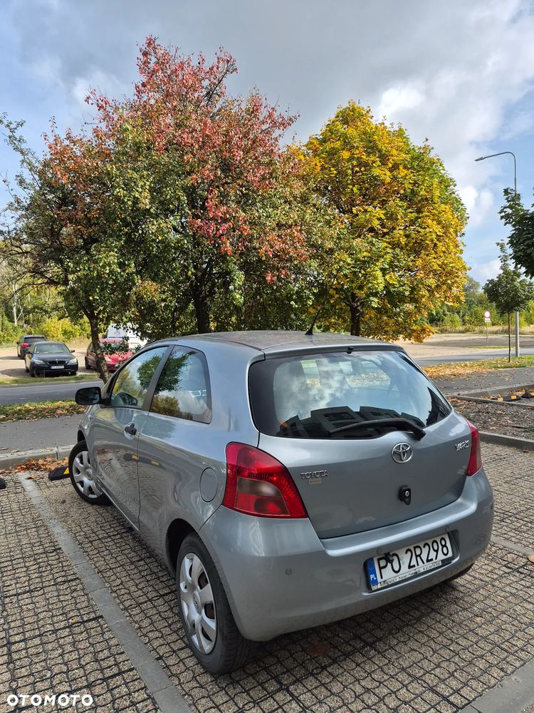 Toyota Yaris - 6