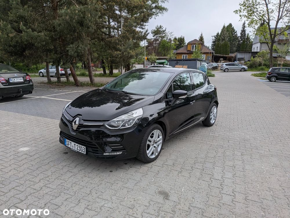 Renault Clio 1.2 16V 75 LIMITED - 12