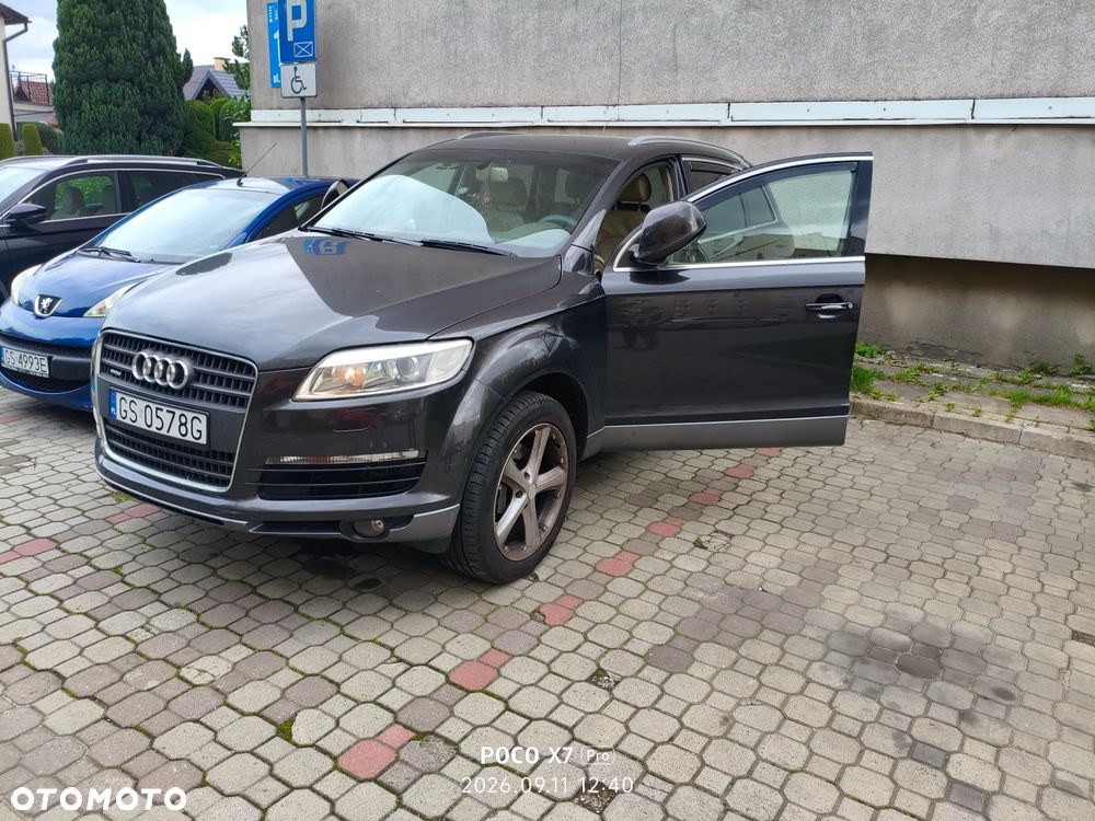Audi Q7 - 1