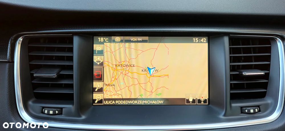 Peugeot 508 BlueHDi 180 EAT6 Stop&Start Allure - 25