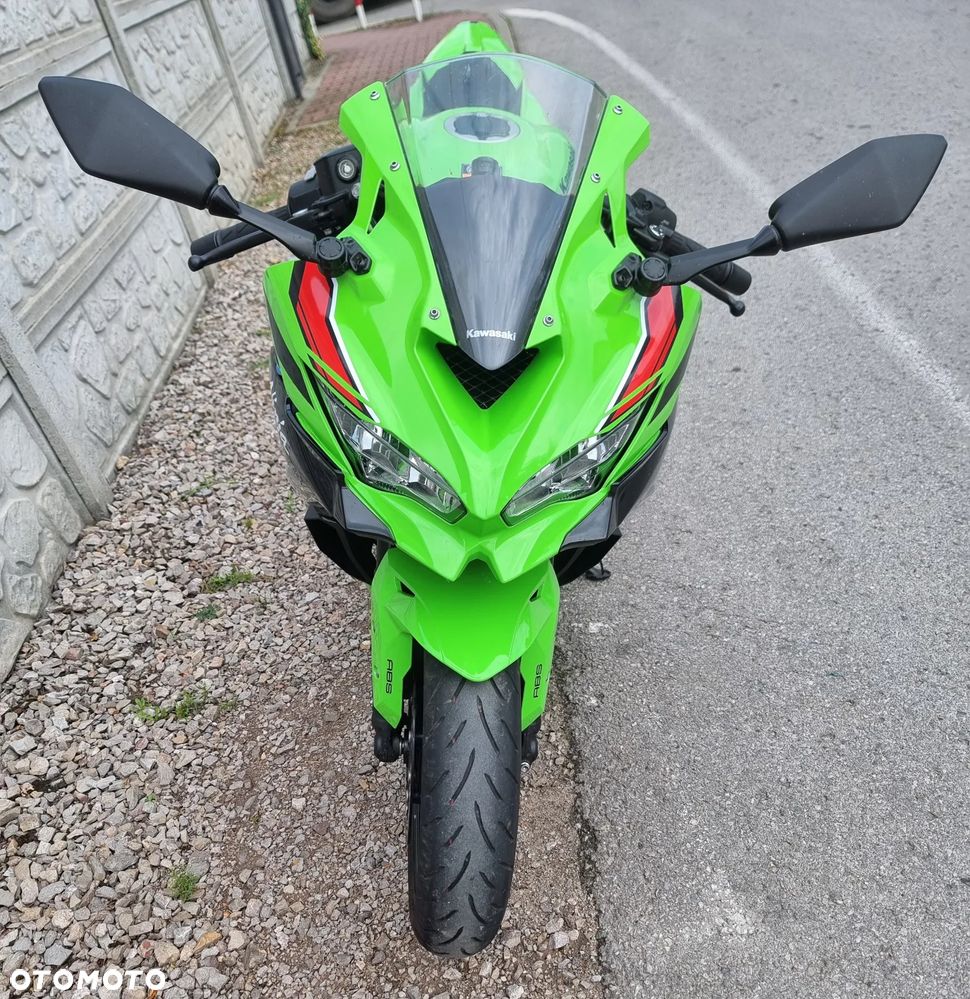 Kawasaki Ninja 400 - 8