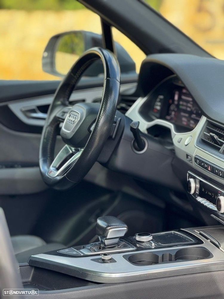 Audi Q7 - 17