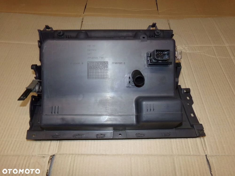 SCHOWEK PASAŻERA VW TOURAN 06R - 4