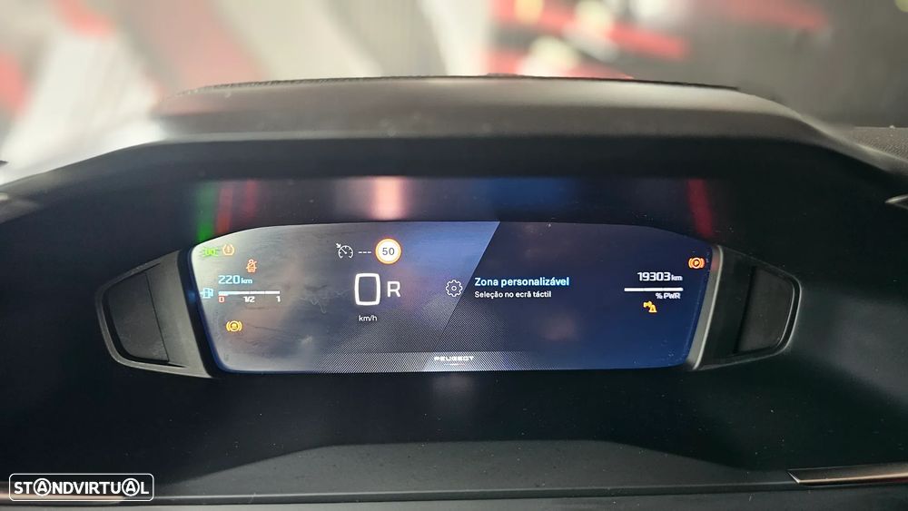 Peugeot 208 1.2 Hybrid Allure e-DCS6 - 38