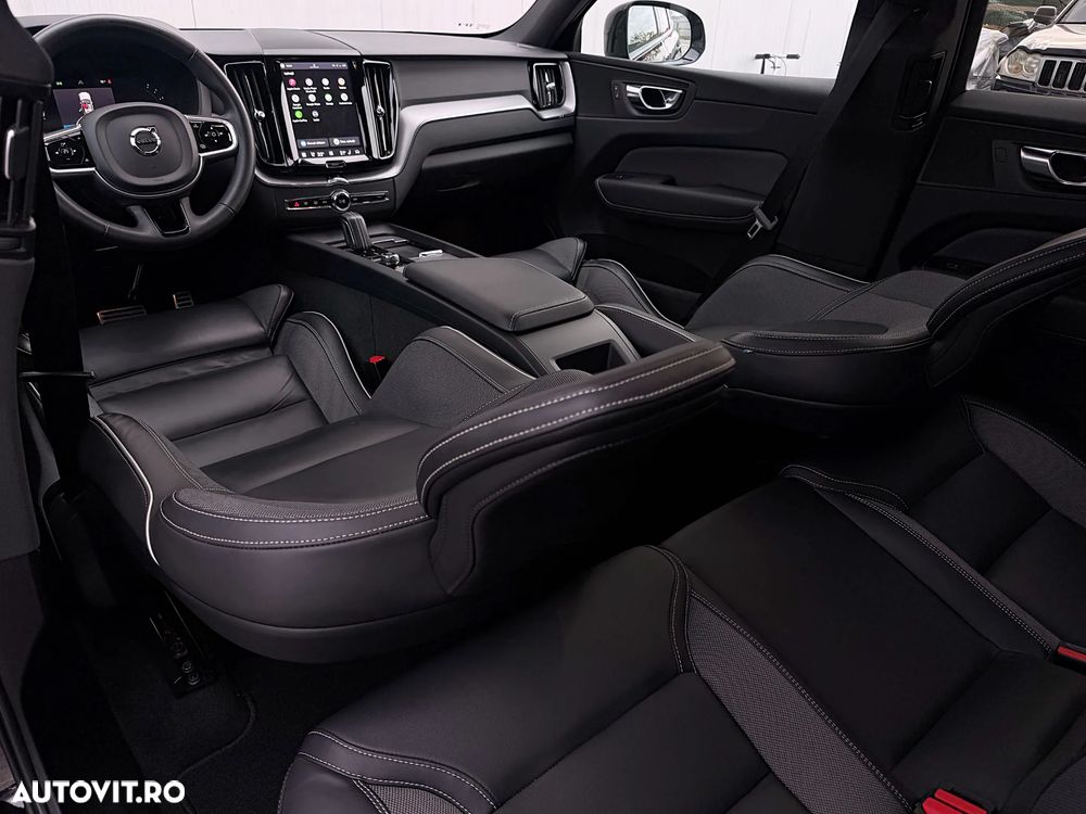 Volvo XC 60 B4 D Plus Dark - 18