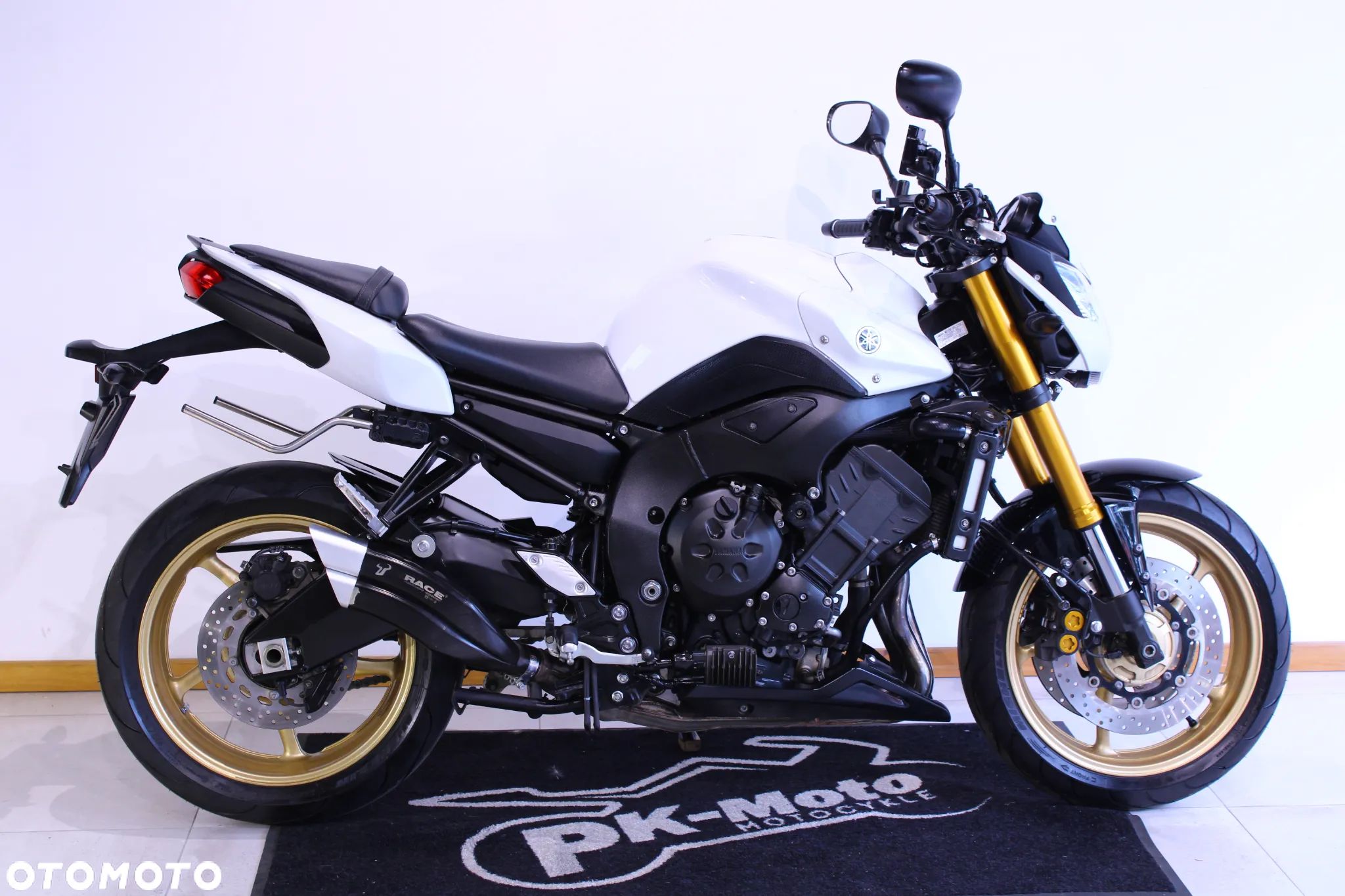 Yamaha FZ8 - 1