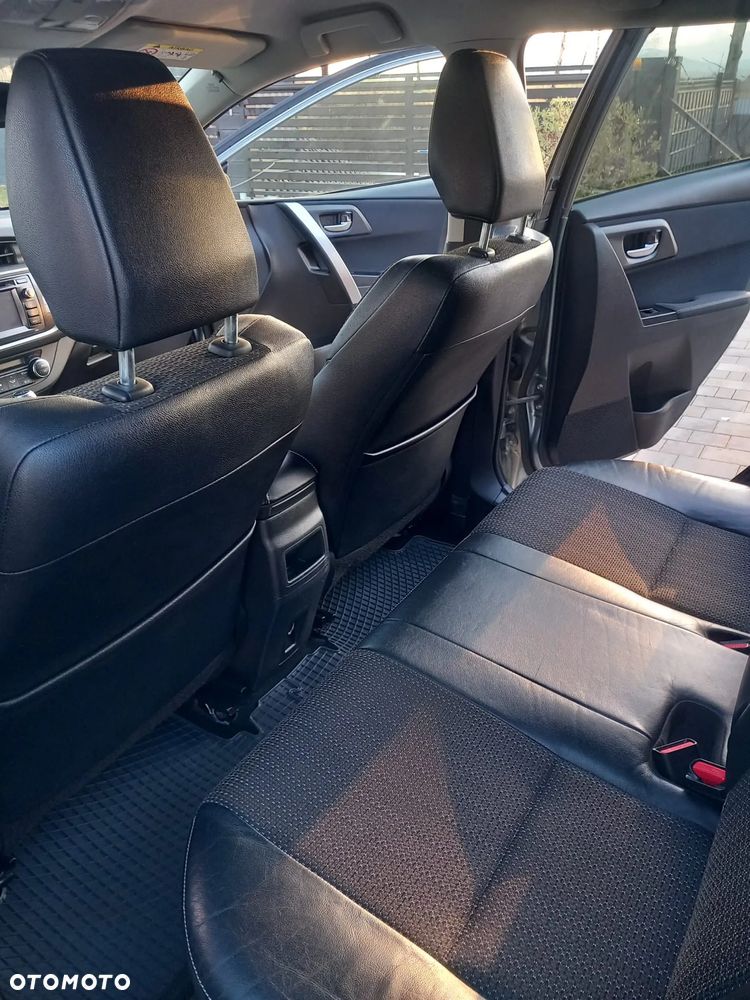 Toyota Auris 1.6 Prestige - 13