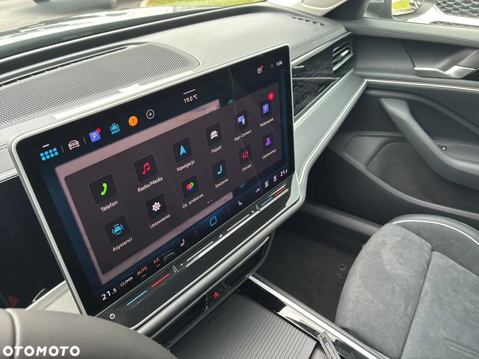 Volkswagen Passat - 14
