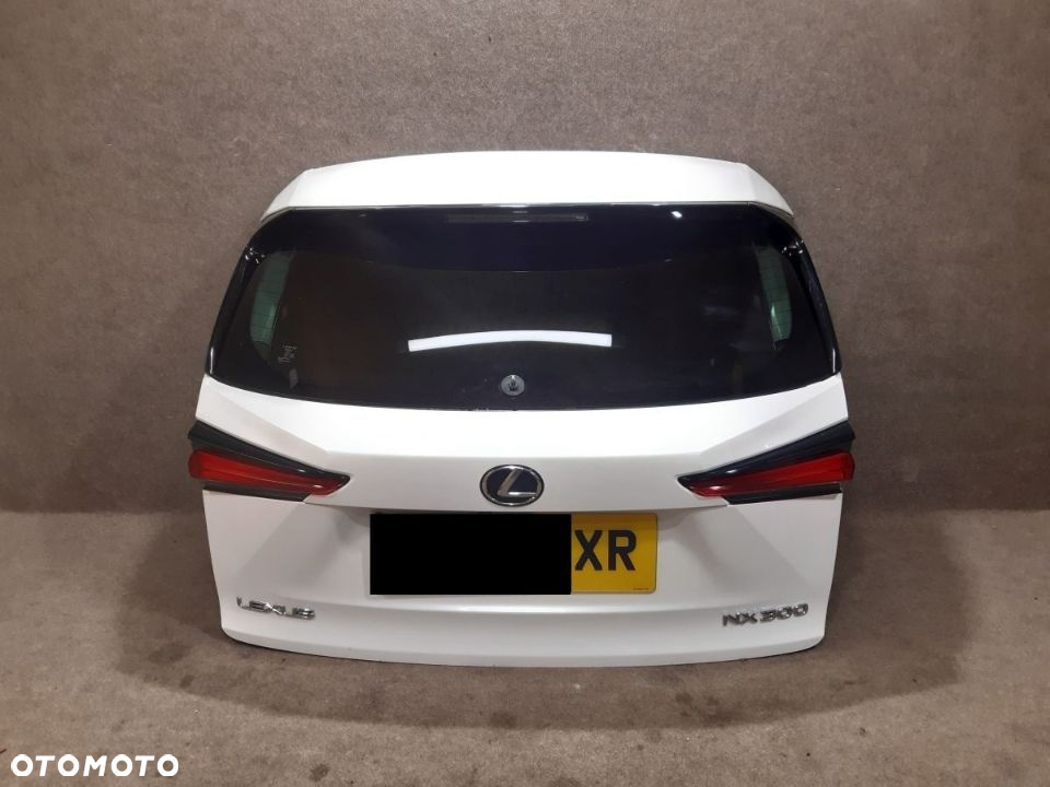 Klapa Zderzak Lampa Tył cięty LEXUS NX 2.0t Benzyna F Sport 17 21r - 10