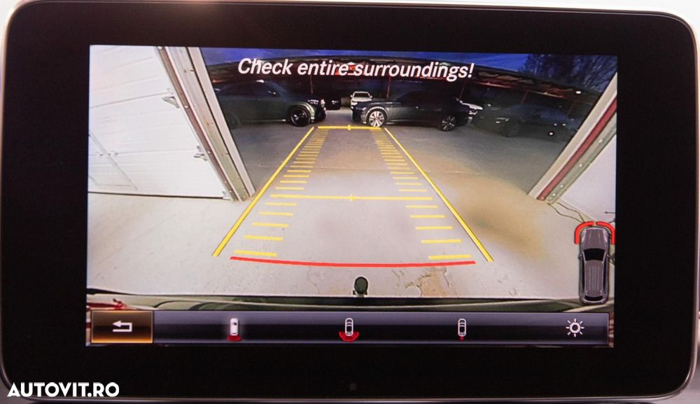 Mercedes-Benz GLC - 26