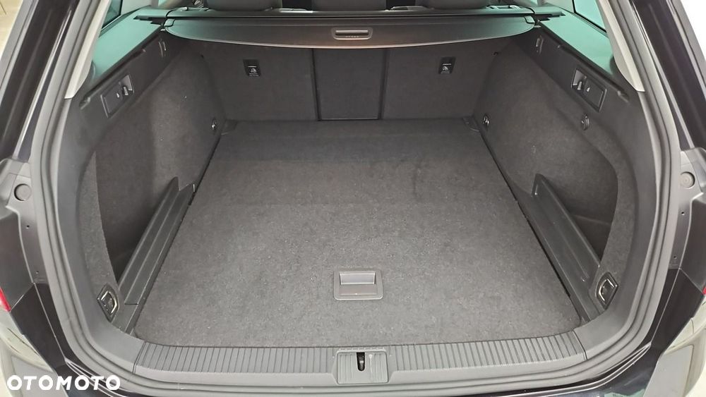 Volkswagen Passat Variant 1.5 TSI EVO Business DSG - 22