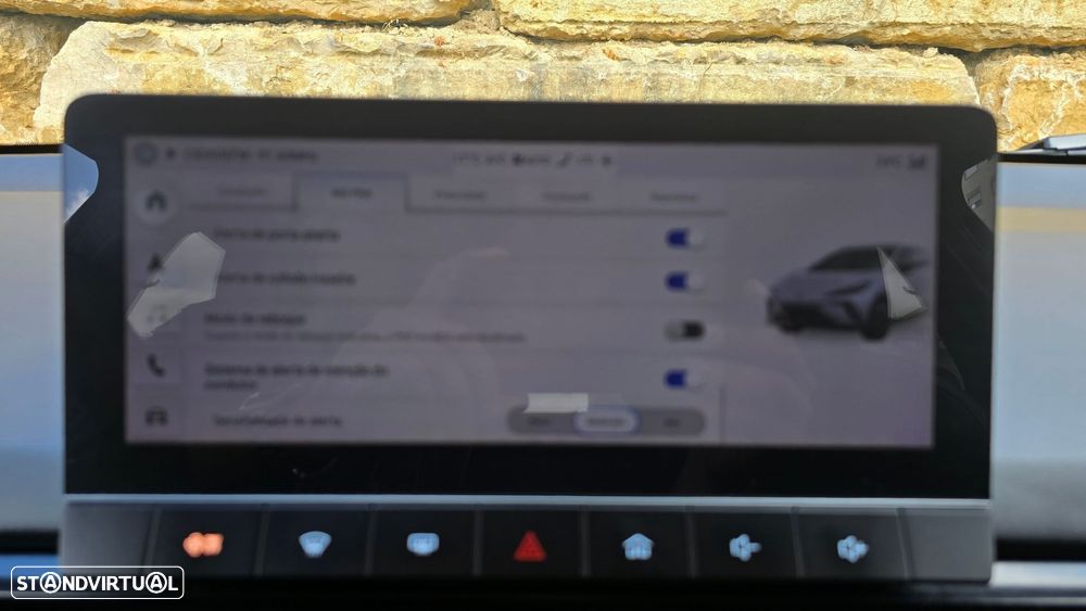 MG MG4 64 kWh Luxury - 33