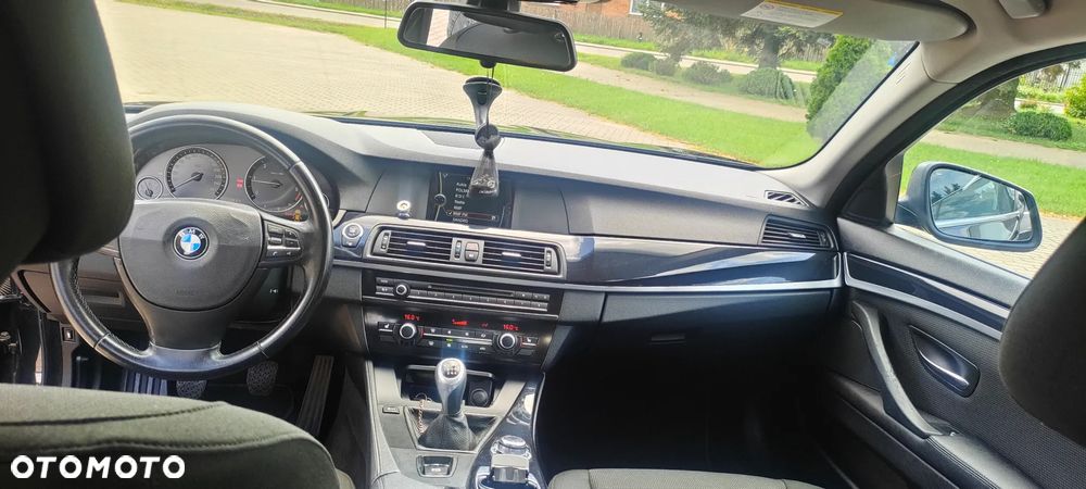 BMW Seria 5 - 10