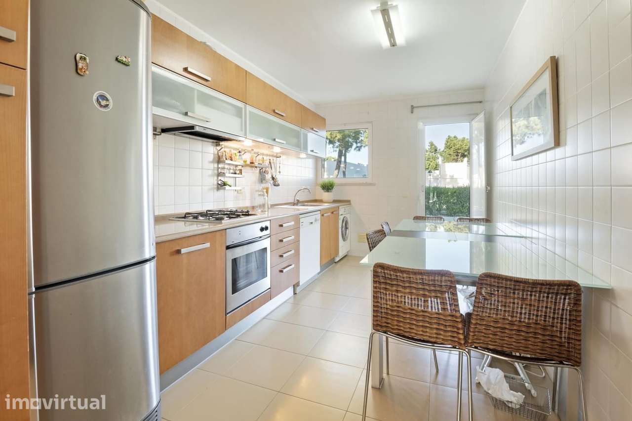 Moradia T4 com jardim, Soltroia, Grandola - Grande imagem: 2/32