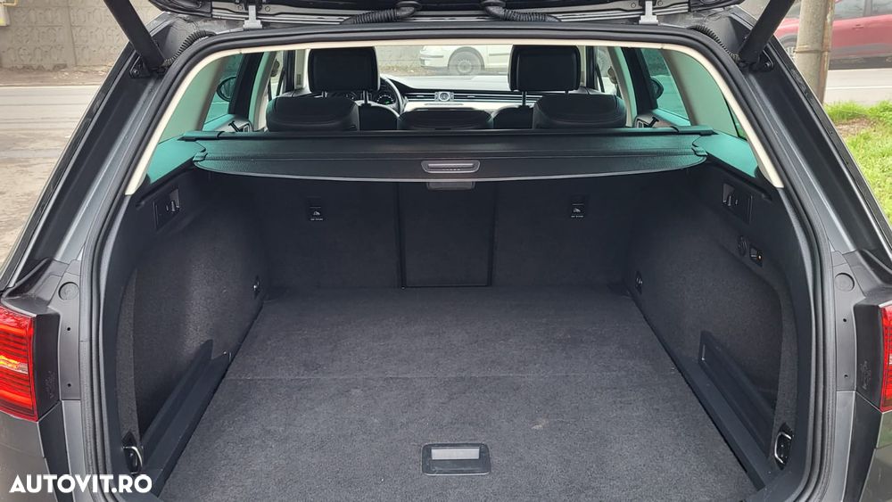 Volkswagen Passat - 8