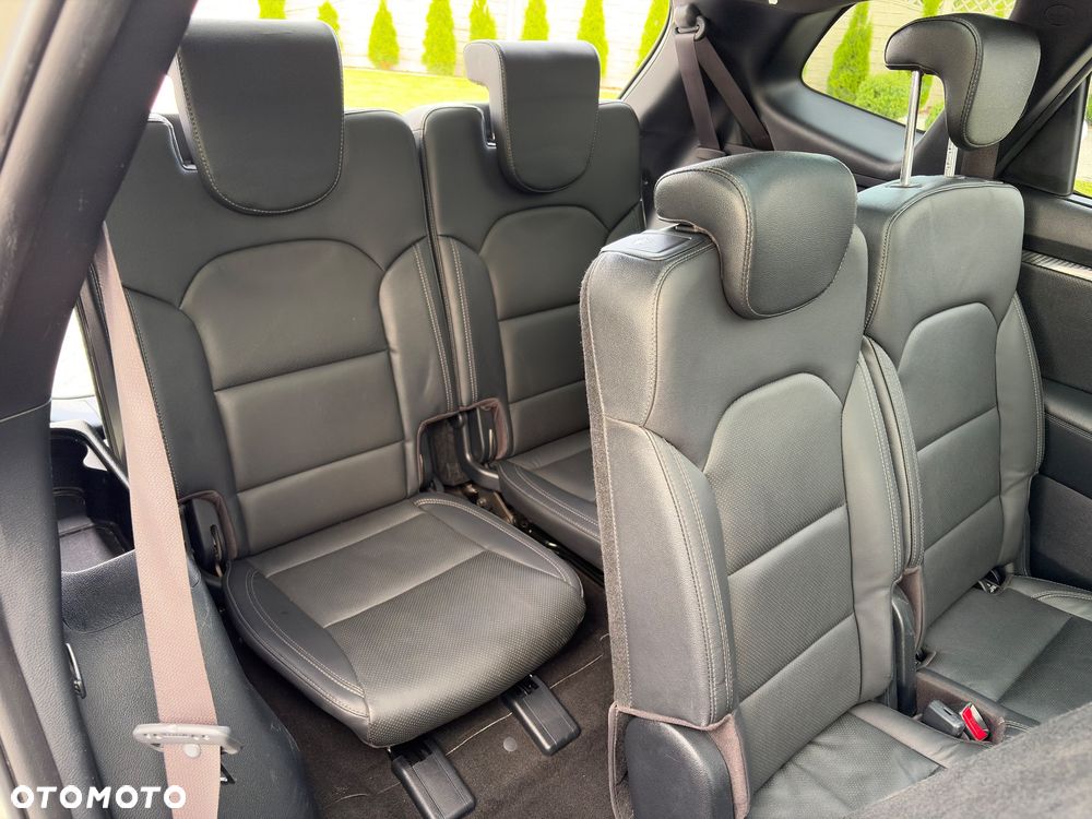 Kia Carens 1.7 CRDi Business Line 7os 7DCT - 17