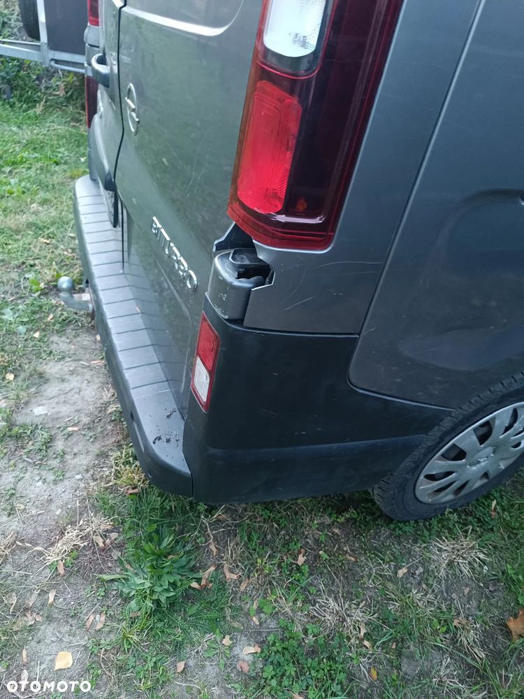 Opel Vivaro - 8