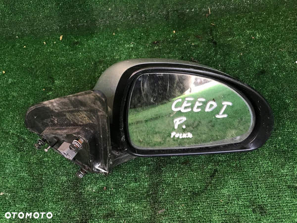 LUSTERKO PRAWE KIA CEED I 5PIN WWA