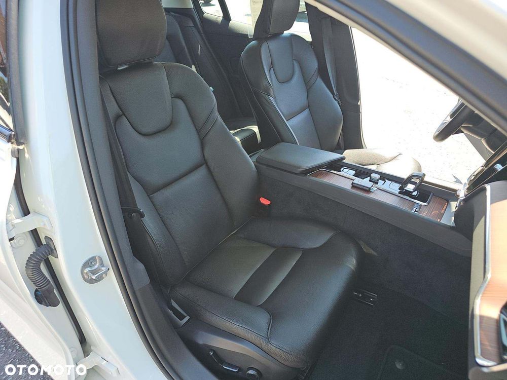 Volvo S60 B5 B AWD Plus Dark - 8