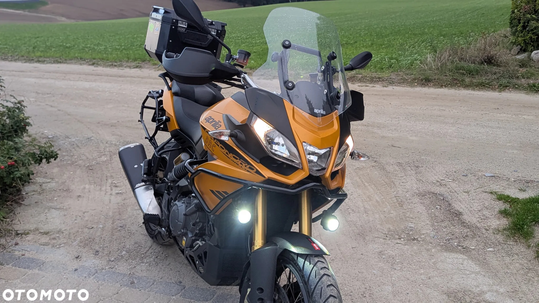 Aprilia Caponord - 7