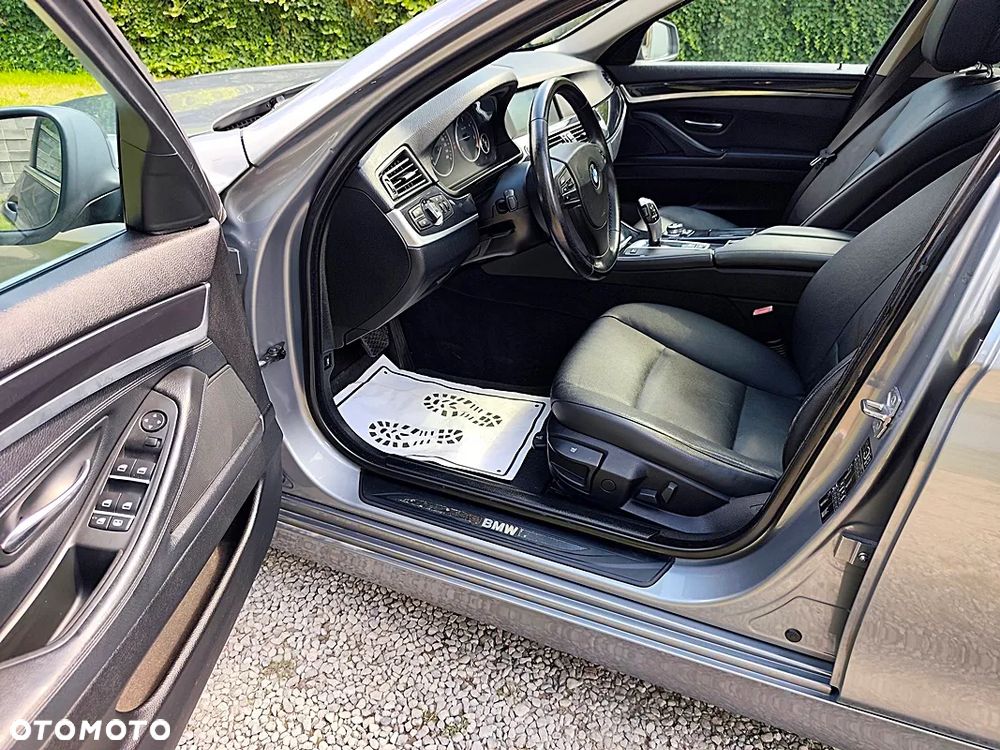 BMW Seria 5 520d - 8