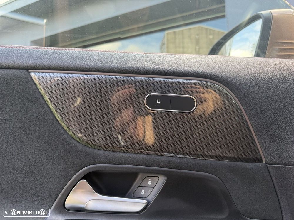 Mercedes-Benz GLA 250 e 8G-DCT AMG Line - 28