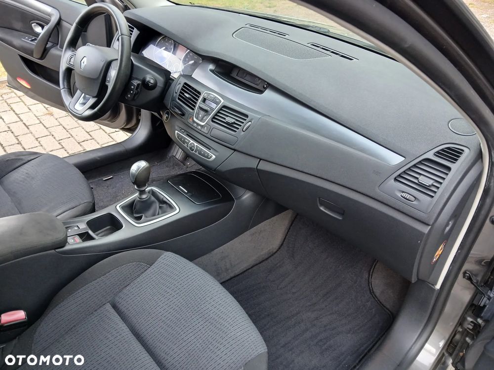 Renault Laguna 1.6 16V 110 Expression - 19