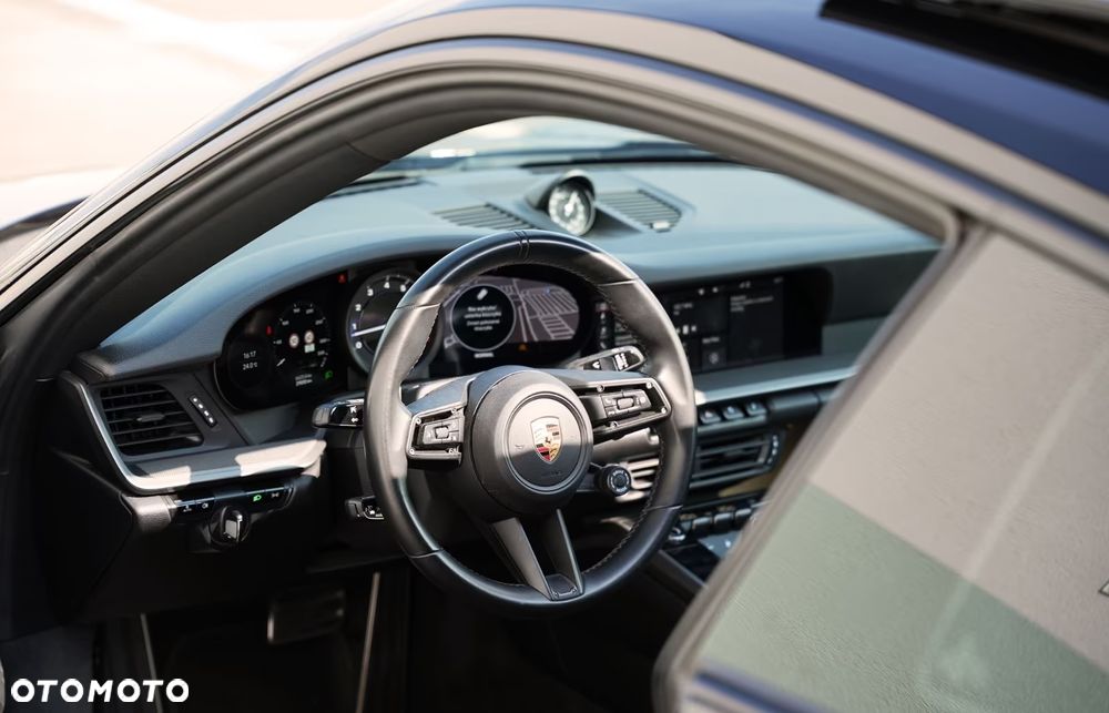 Porsche 911 Carrera S - 20