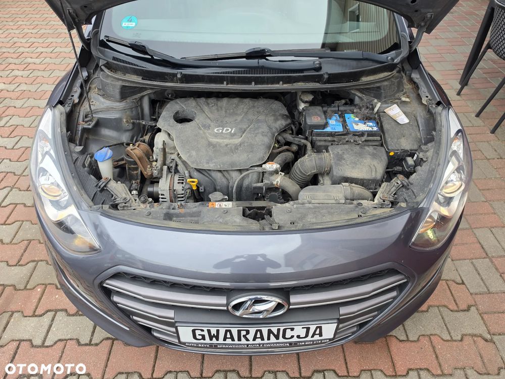 Hyundai i30 blue 1.6 GDI Passion - 15