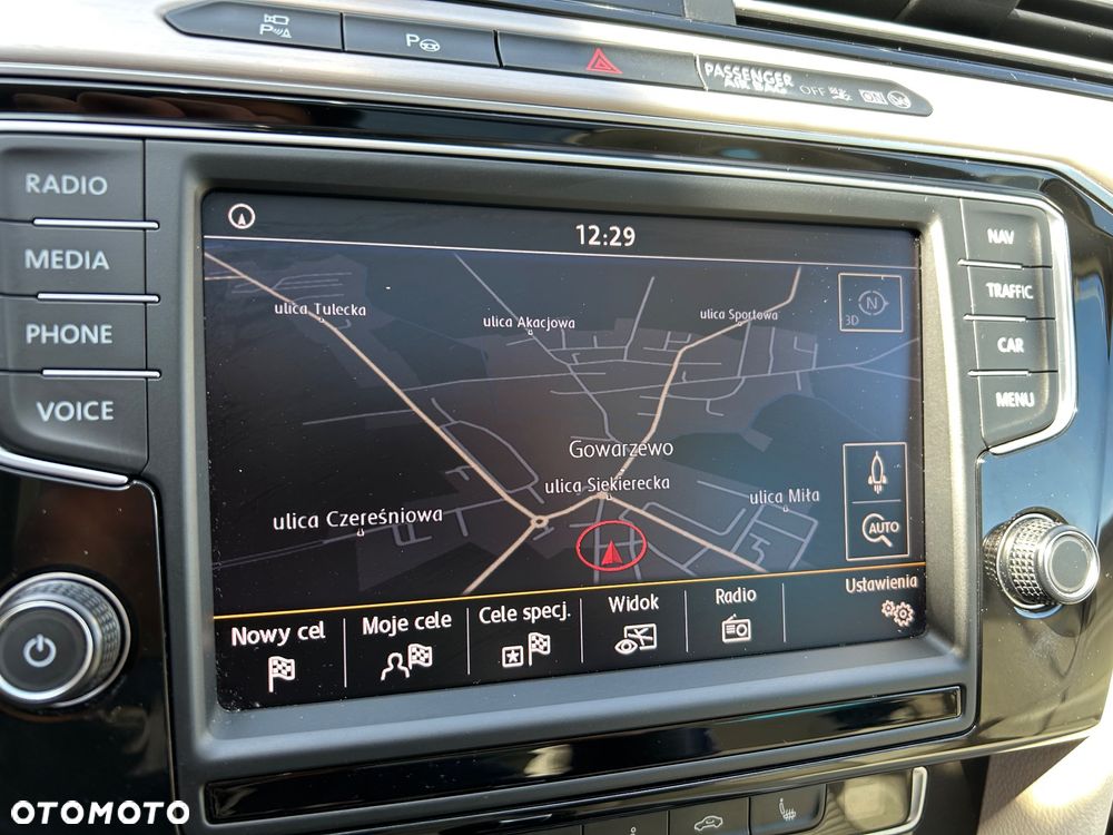 Volkswagen Passat - 22