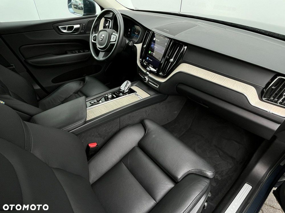 Volvo XC 60 B5 D AWD Inscription - 17