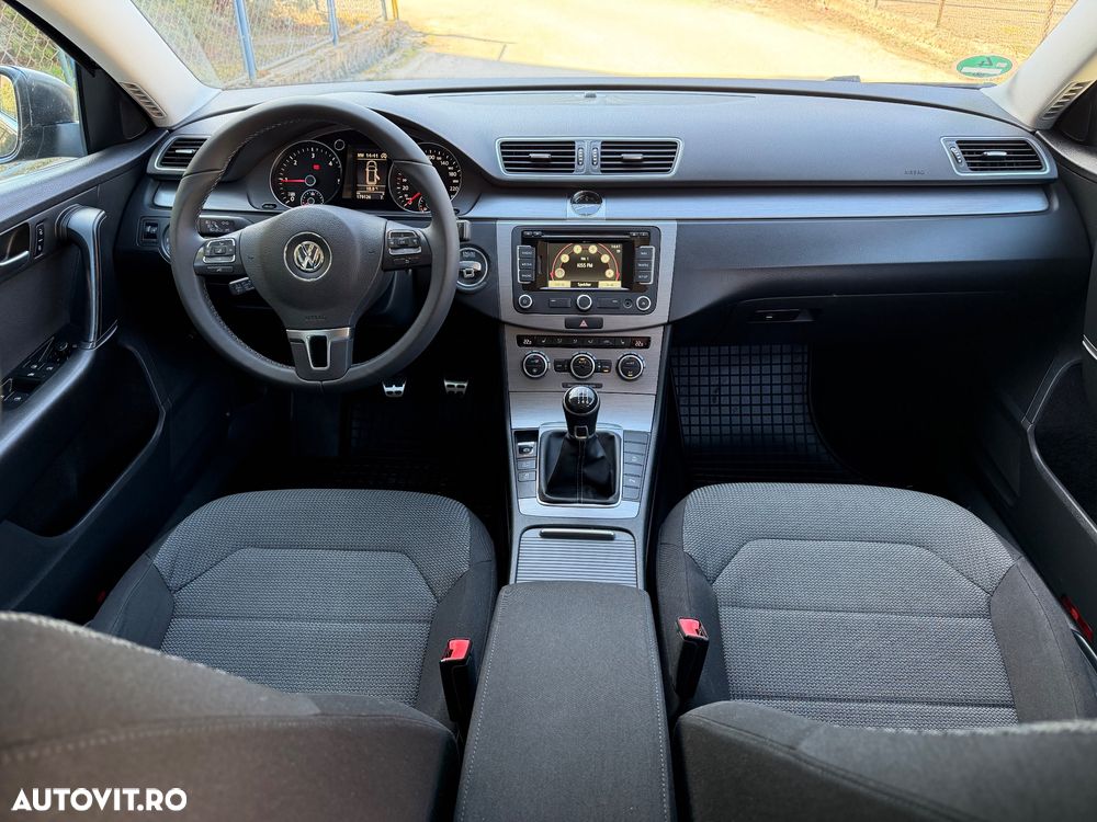 Volkswagen Passat 2.0 Blue TDI SCR Trendline - 4
