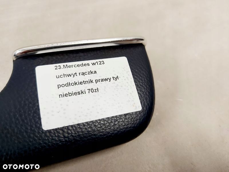 MERC W123 RĄCZKA UCHWYT DRZWI PRAWY TYŁ NIEBIESKI - 2