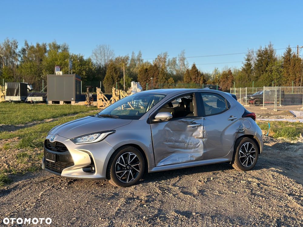 Toyota Yaris - 10