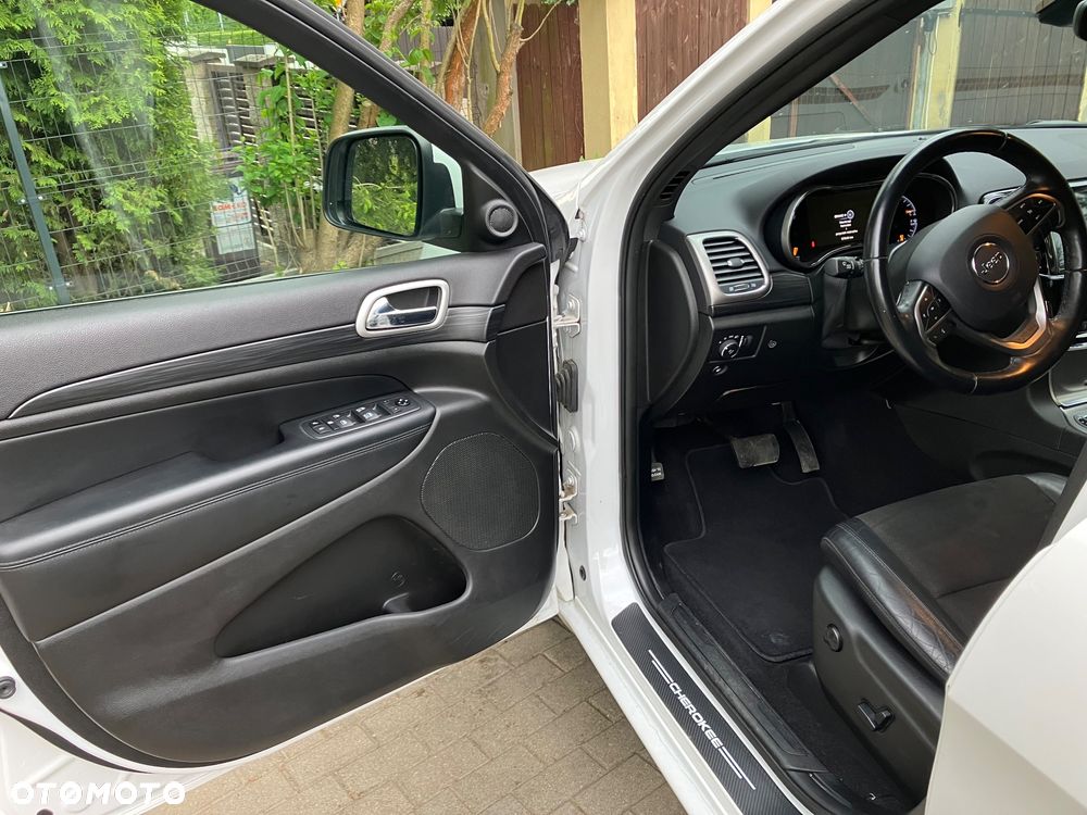 Jeep Grand Cherokee 3.6 V6 Laredo - 12