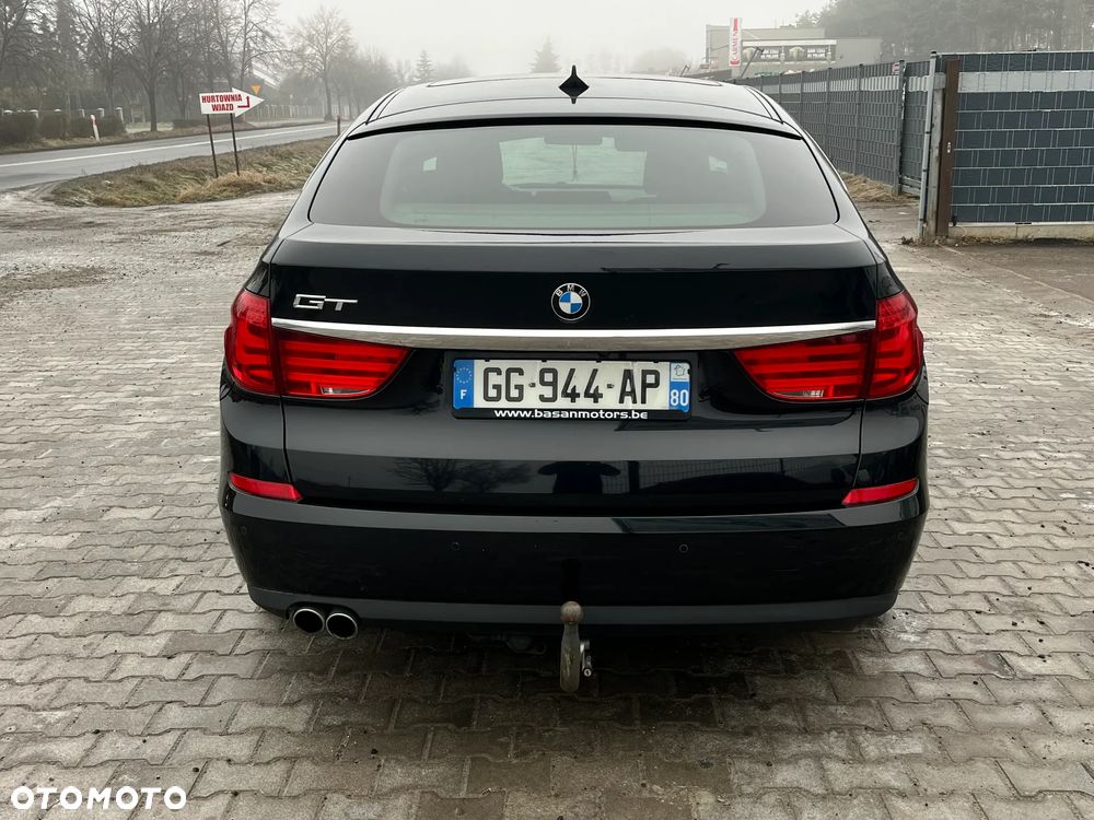 BMW 5GT - 5