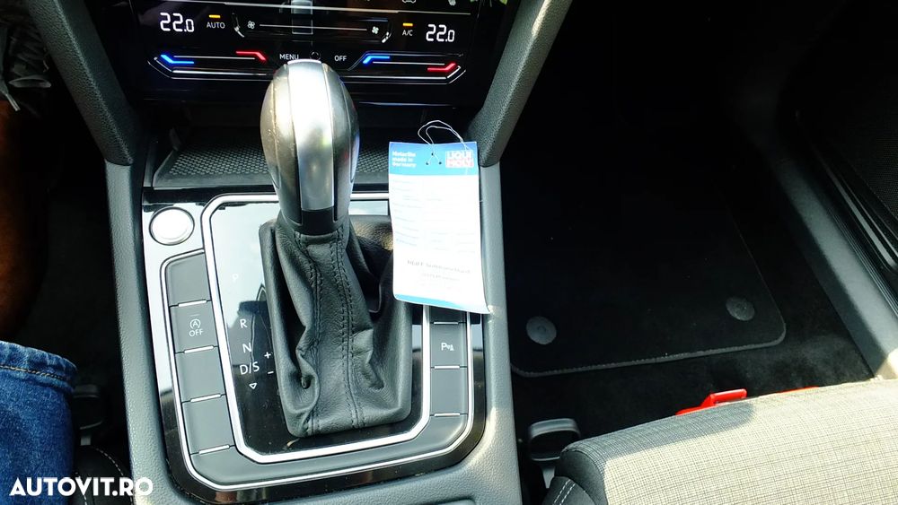 Volkswagen Passat 2.0 TDI DSG (BlueMotion Technology) Comfortline - 16