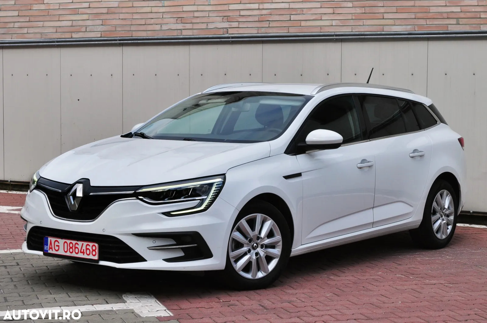 Renault Megane BLUE dCi 115 BUSINESS EDITION - 24