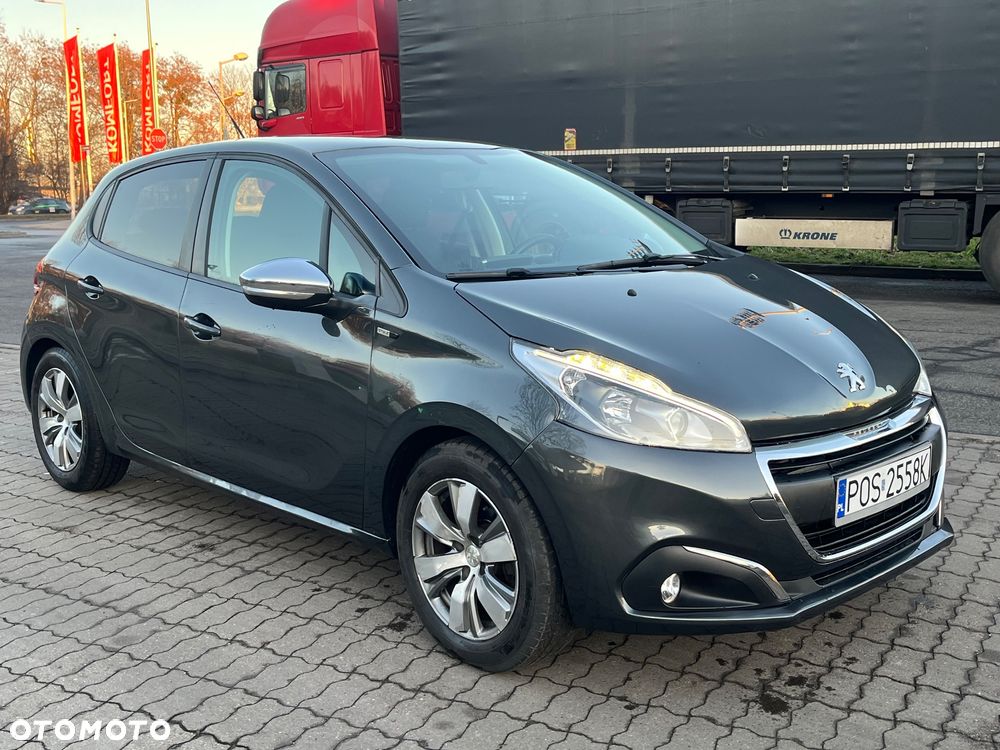 Peugeot 208 82 PureTech Style - 10