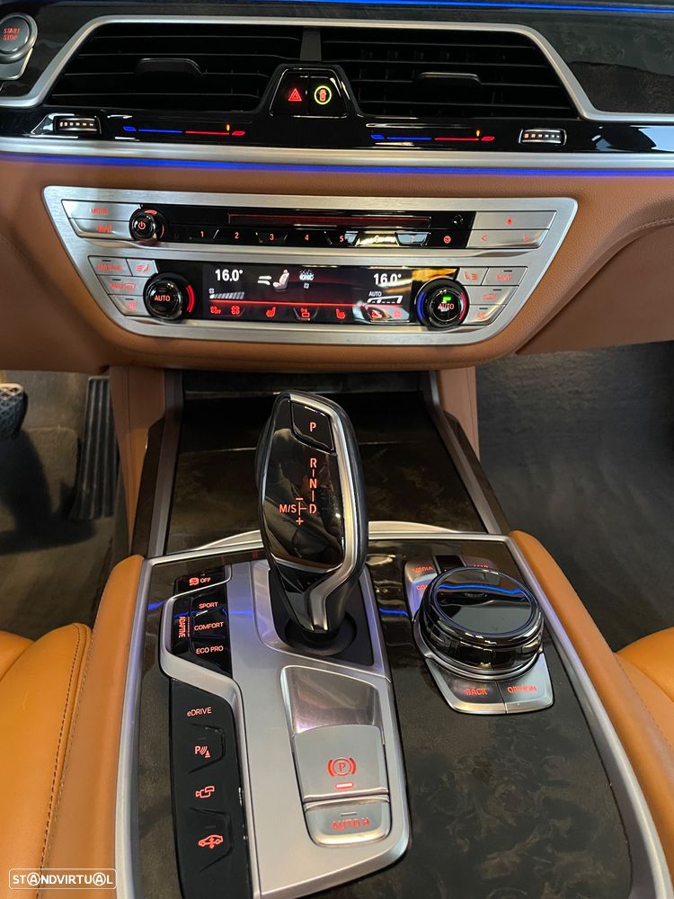 BMW 740 Le iPerformance - 23