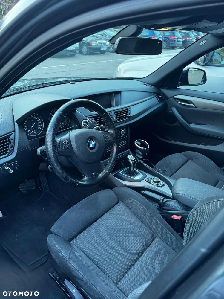 BMW X1 xDrive20i - 18