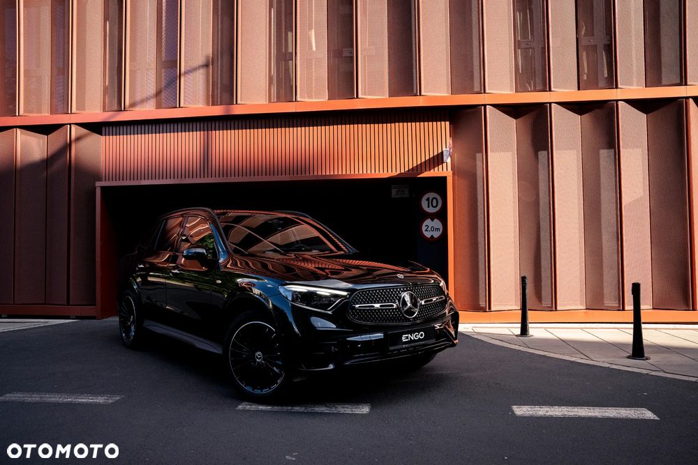 Mercedes-Benz GLC 300 mHEV 4-Matic AMG Line - 23