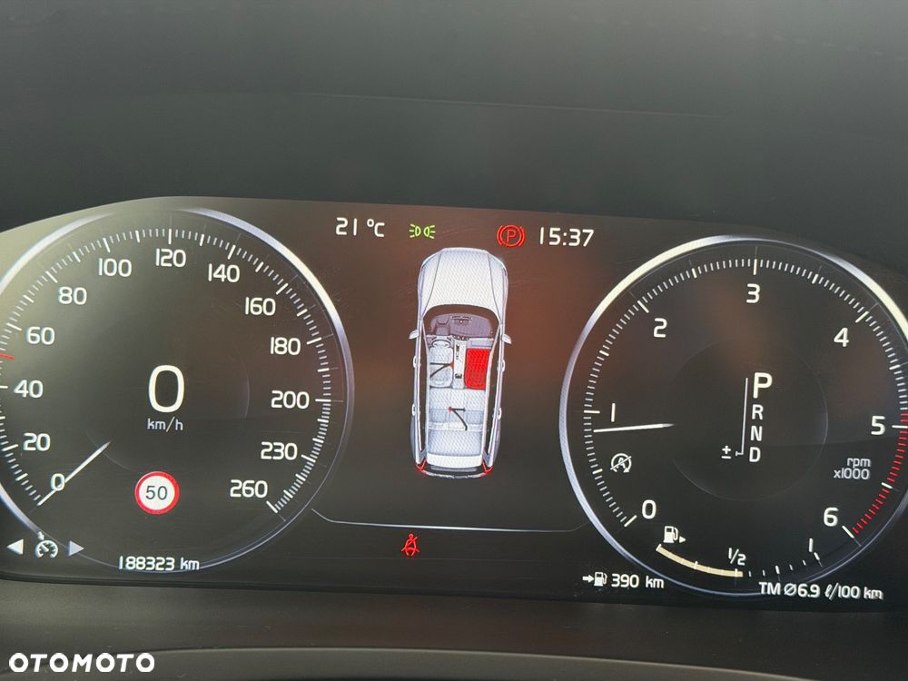 Volvo V60 D3 Momentum Pro - 9