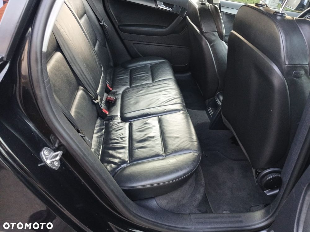 Audi A3 Sportback 1.6 TDI DPF S tronic S line Sportpaket - 17