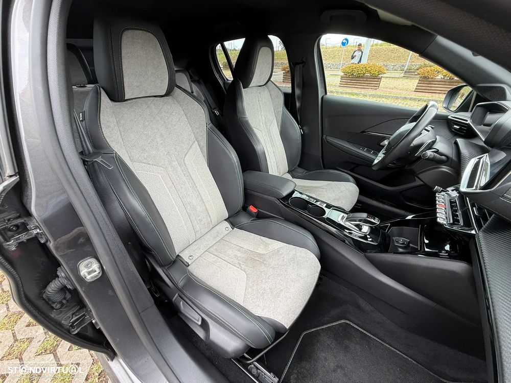 Peugeot 208 PureTech 100 EAT8 GT - 17