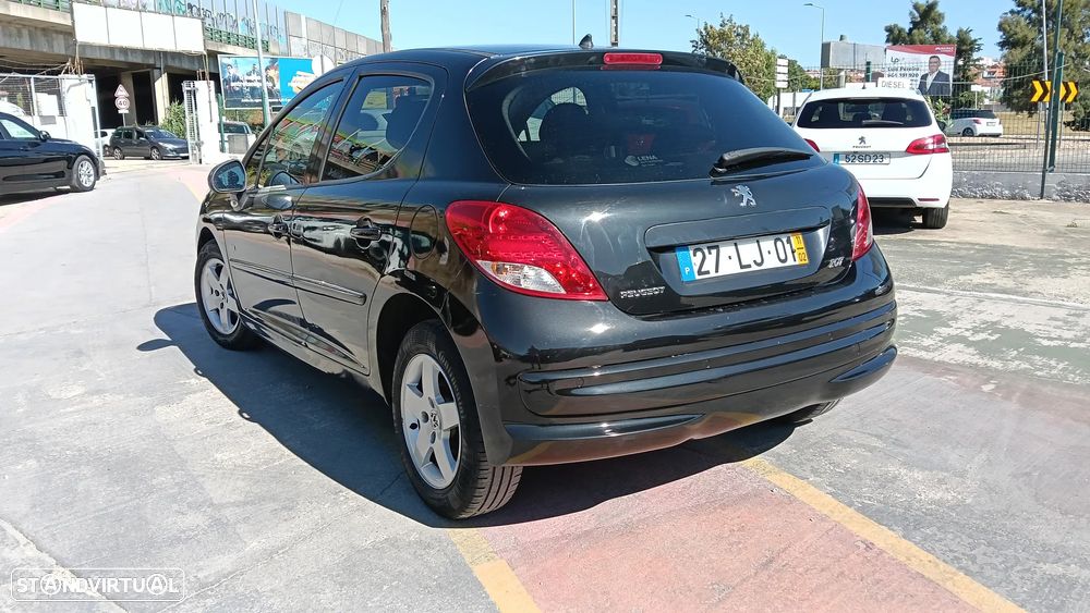 Peugeot 207 1.4 16V Sport - 4